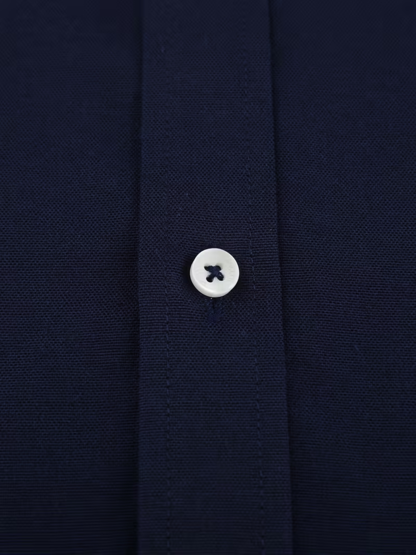 Men’s Contrast Collar Button-Down Shirt