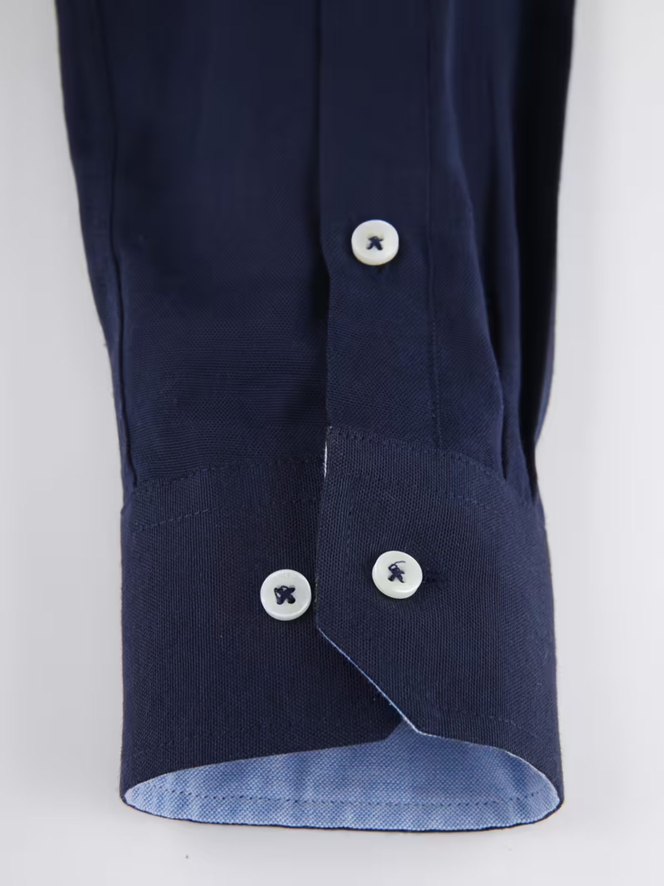 Men’s Contrast Collar Button-Down Shirt