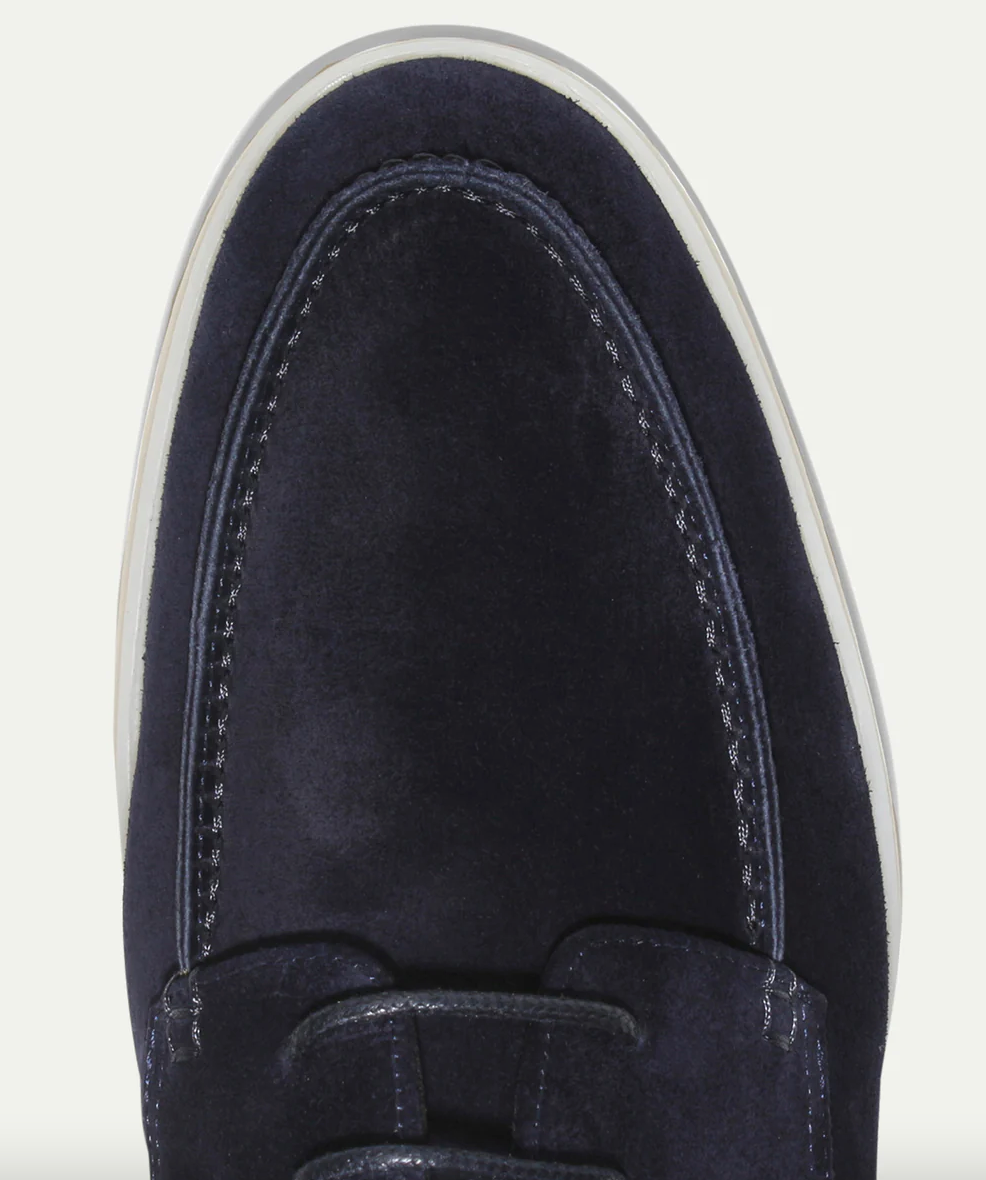 Men’s Lace-Up Derby Shoes with Apron Toe