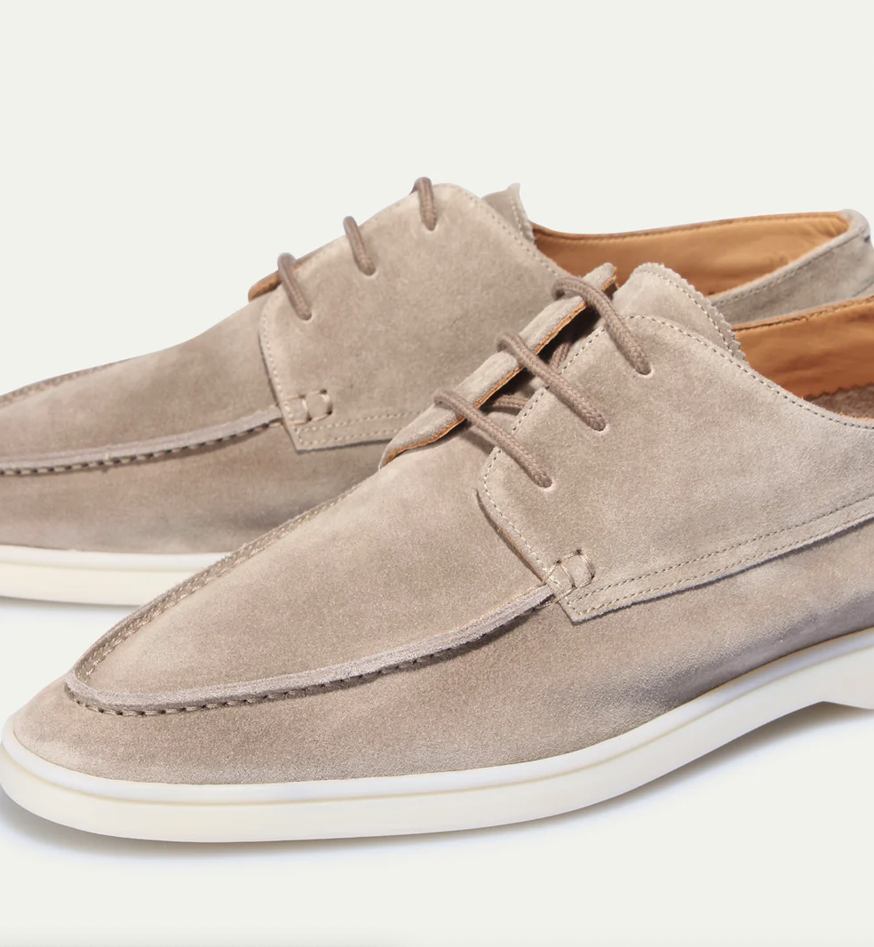 Men’s Lace-Up Derby Shoes with Apron Toe