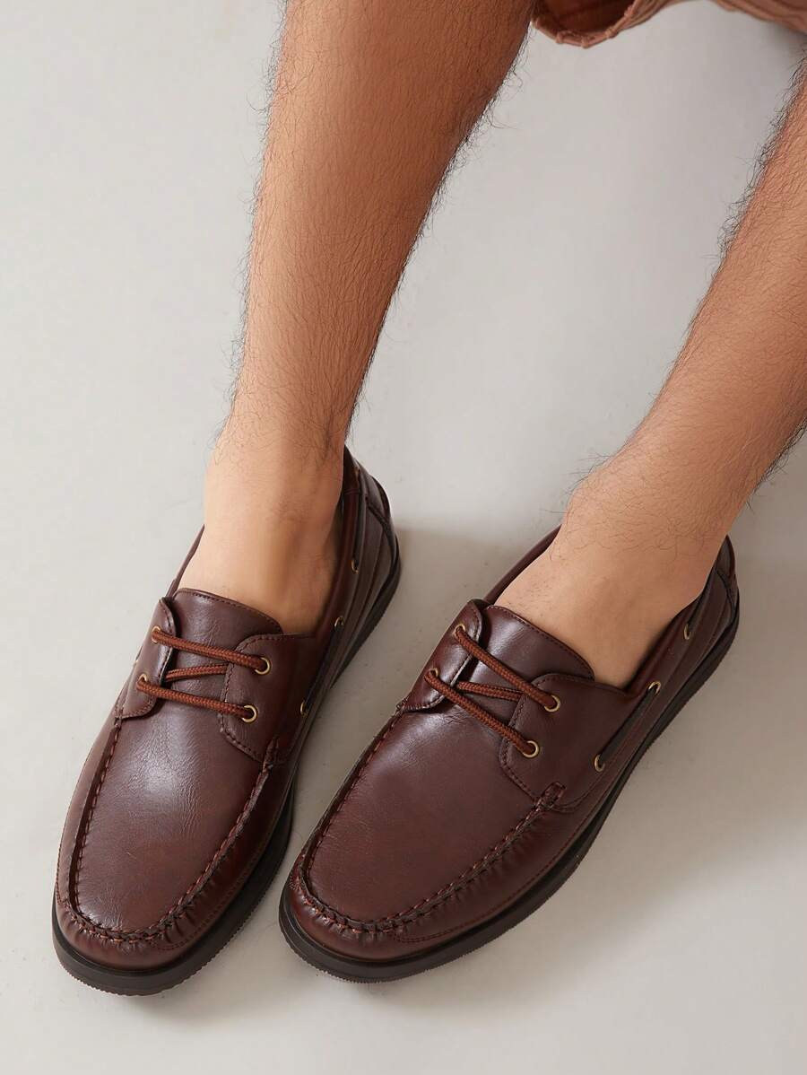 Men's Lace-Up Moc Toe Boat Shoes
