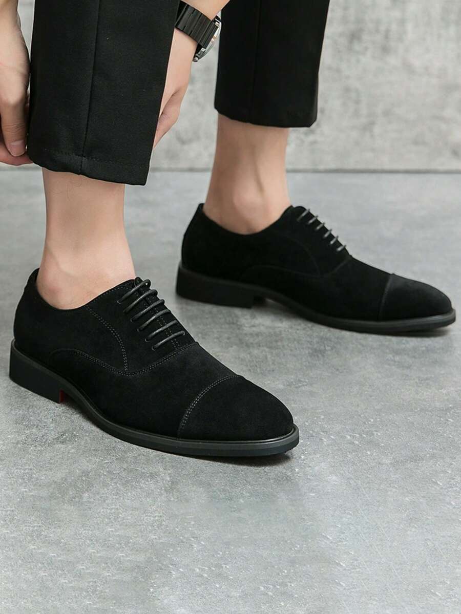 Men's Lace-Up Oxford Shoes