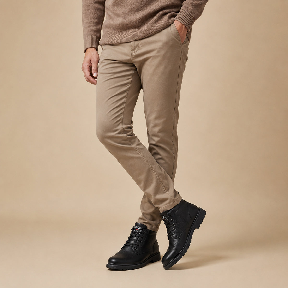 Men's Leather Faux-Fur-Lined Lace-Up Ankle Boots