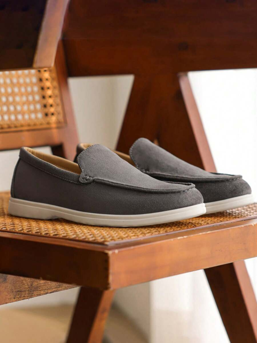 Men's Loafers with Contrasting Sole