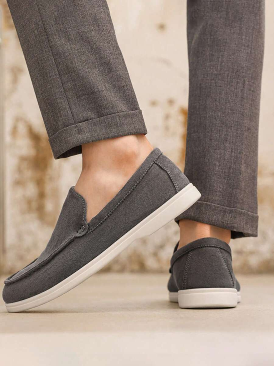 Men's Loafers with Contrasting Sole