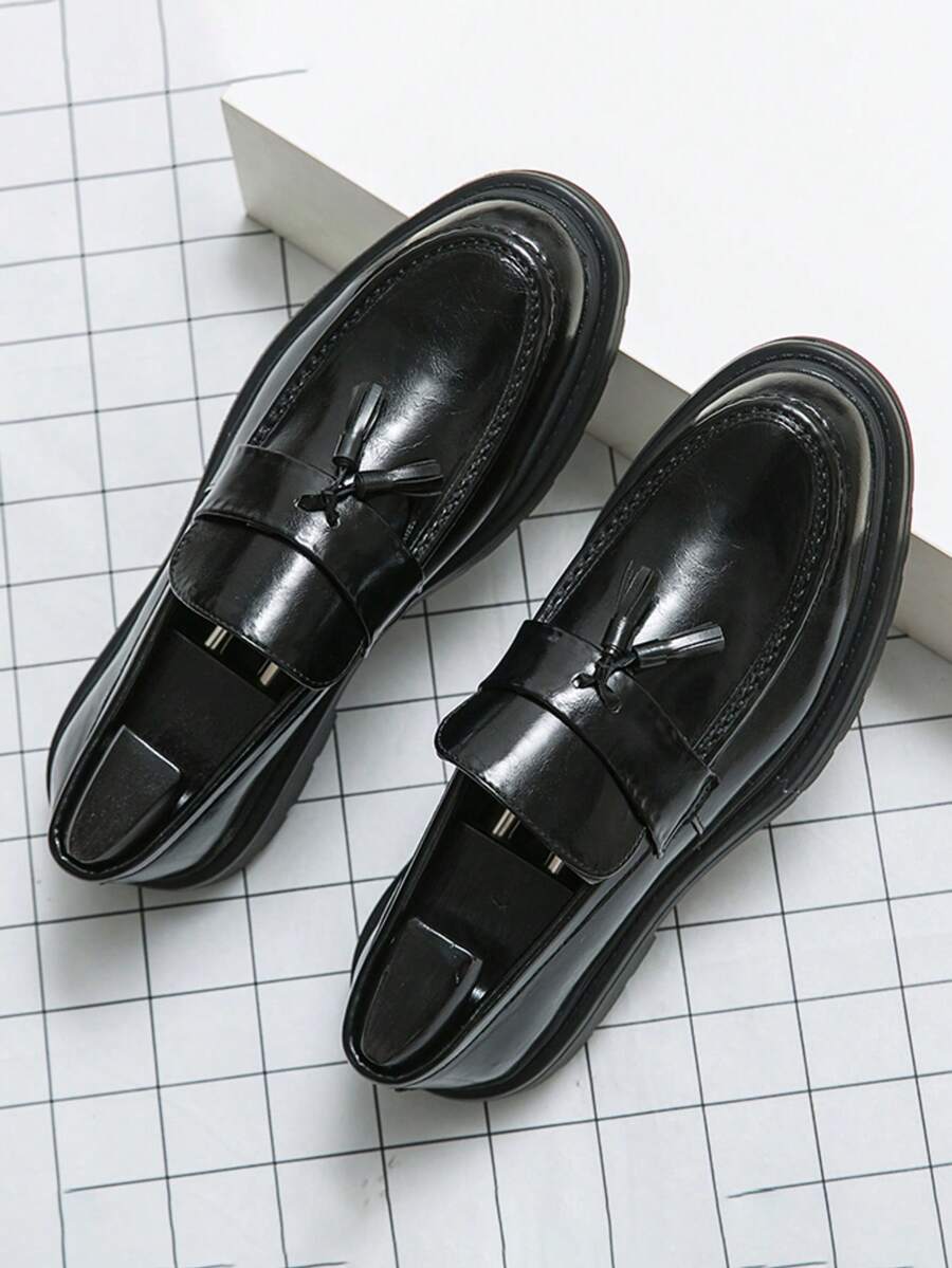 Men's Loafers with Fringed Strap