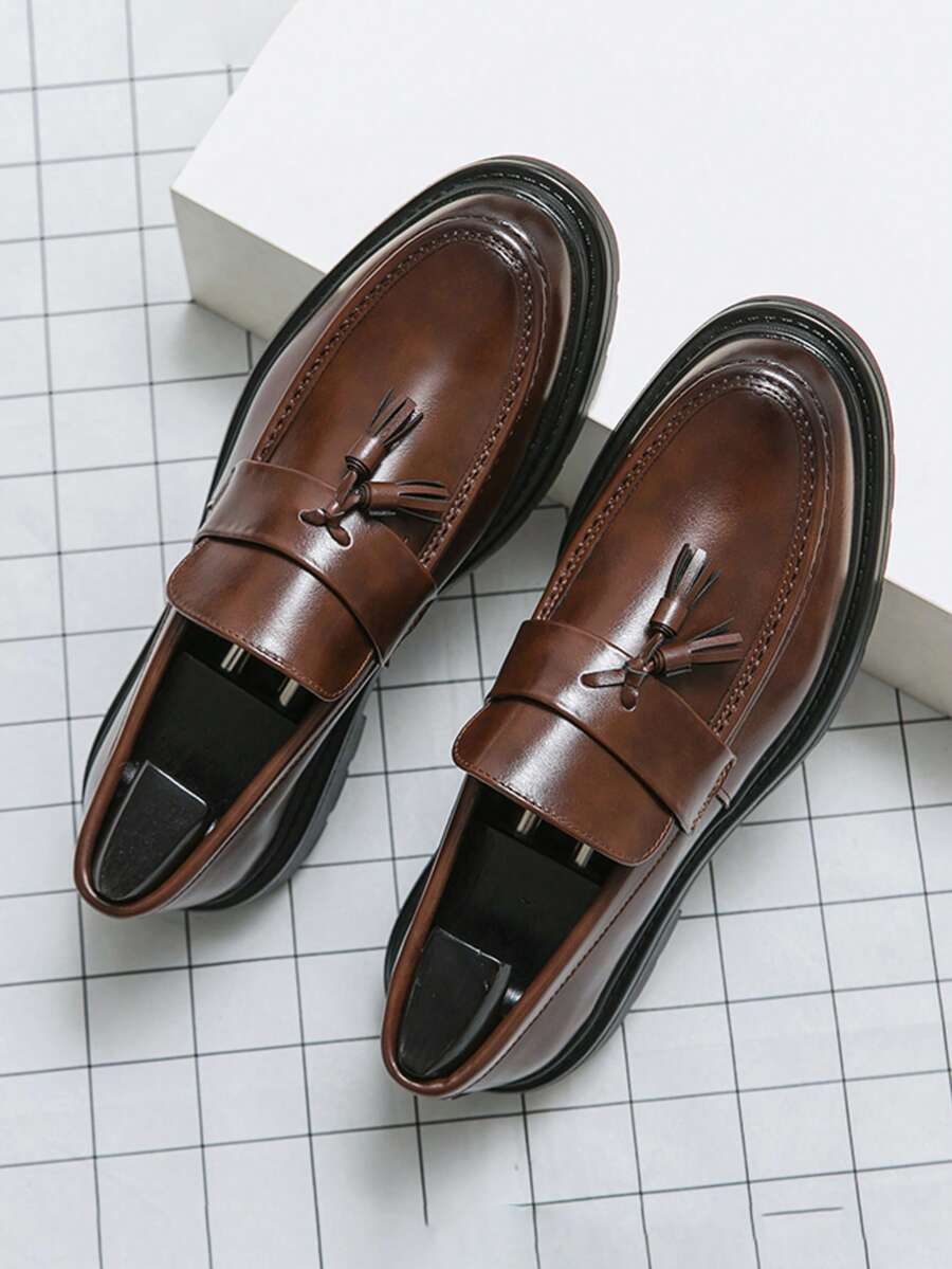 Men's Loafers with Fringed Strap