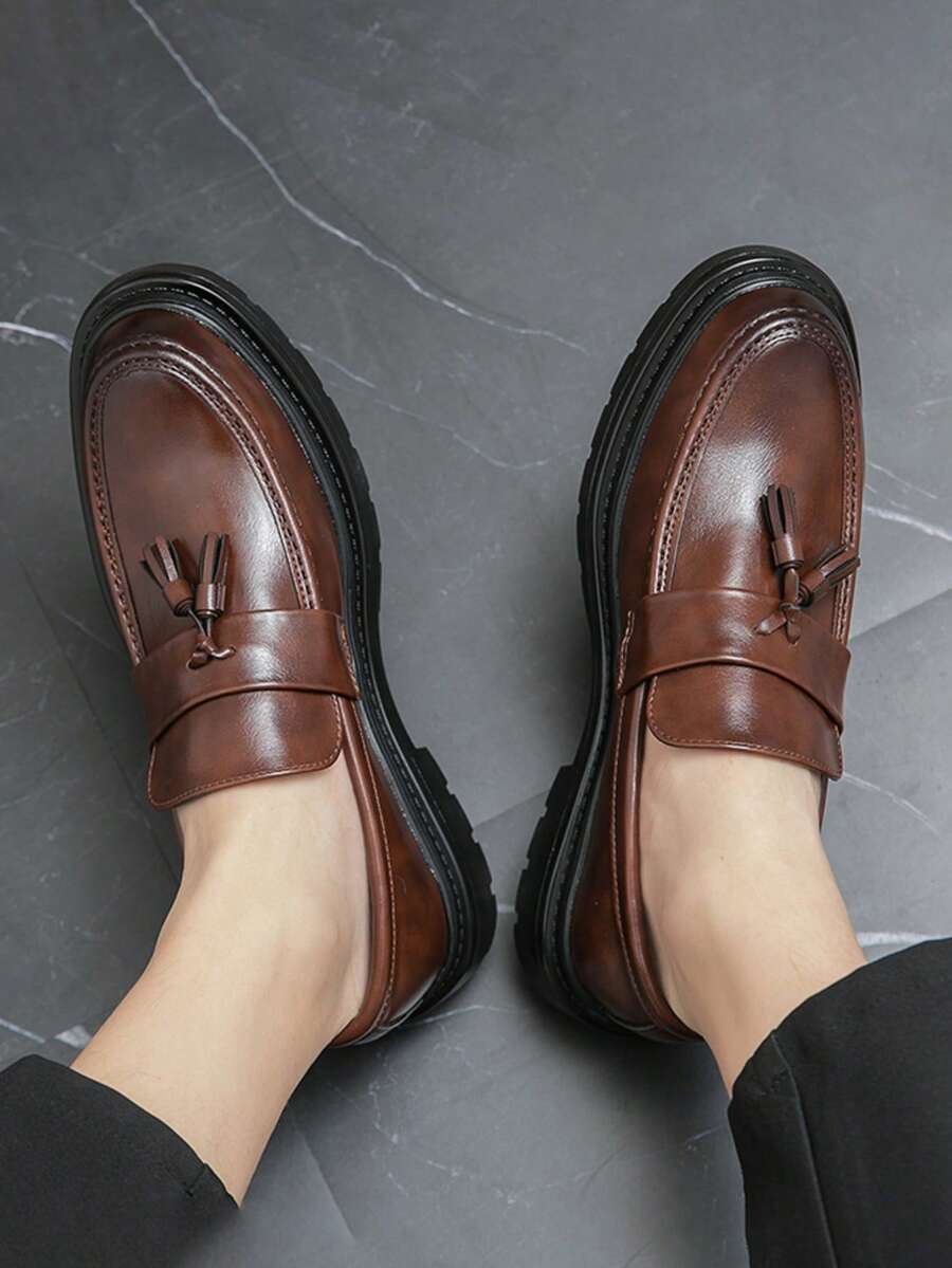 Men's Loafers with Fringed Strap