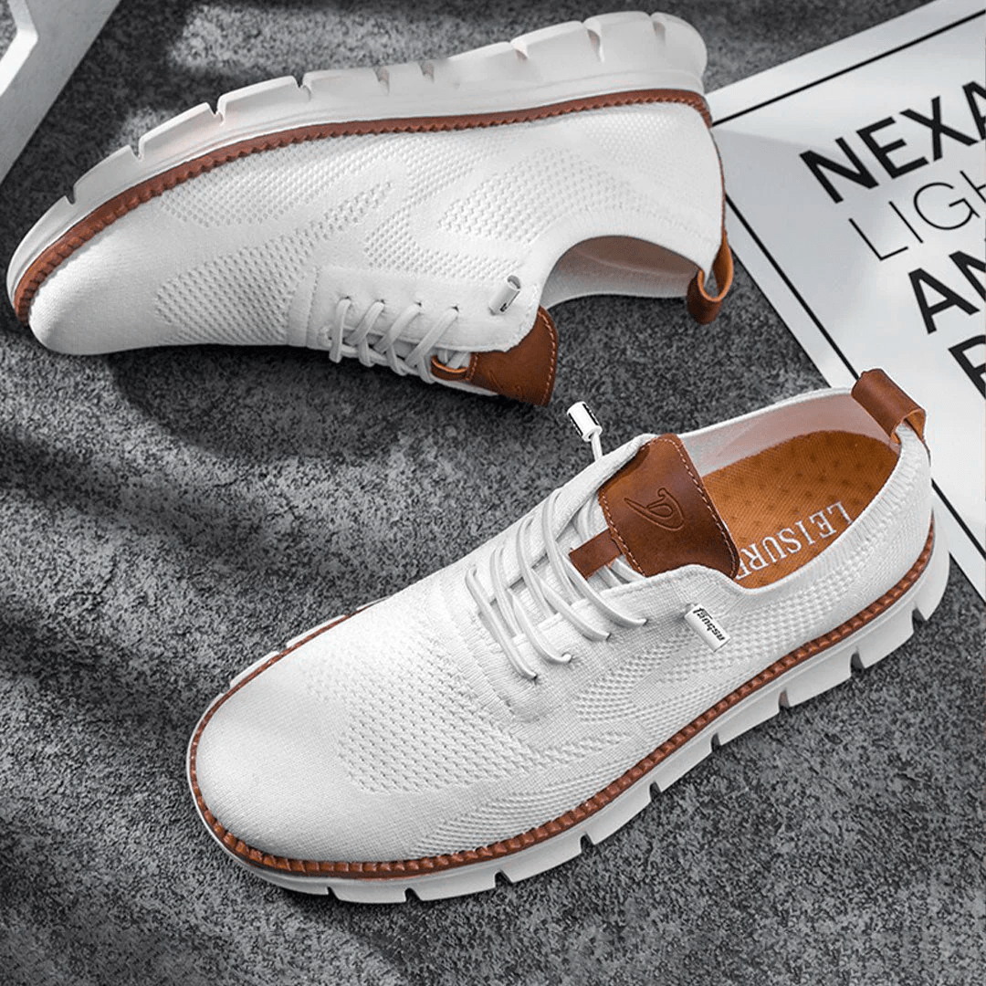 Men's Low-Top Grooved Sole Sneakers