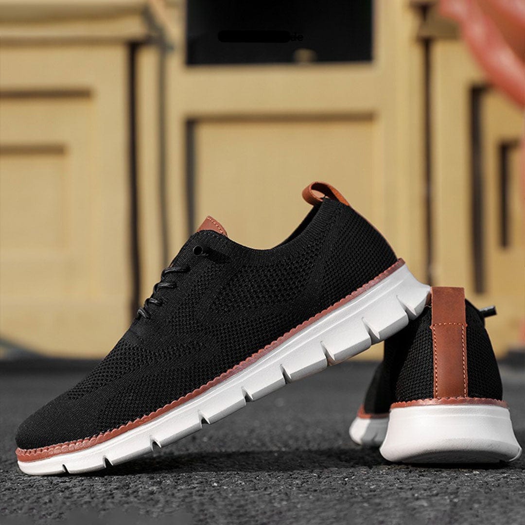 Men's Low-Top Grooved Sole Sneakers