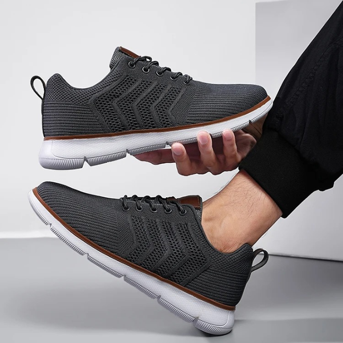 Men's Low-Top Lace-Up Sneakers