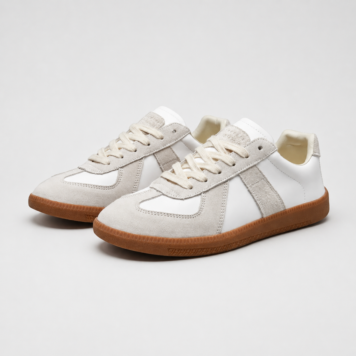Men's Low-Top Retro Sneakers