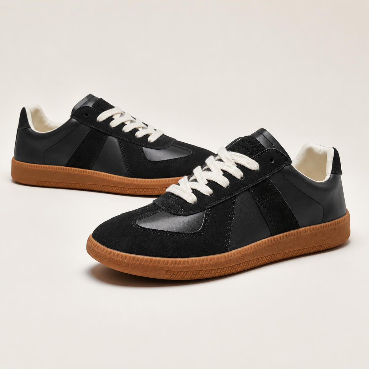 Men's Low-Top Retro Sneakers