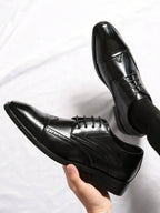 Men's Medallion Oxford Shoes