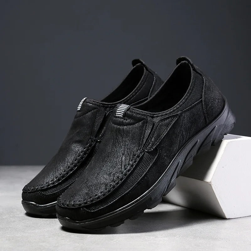 Men's Slip-On Moc Toe Shoes