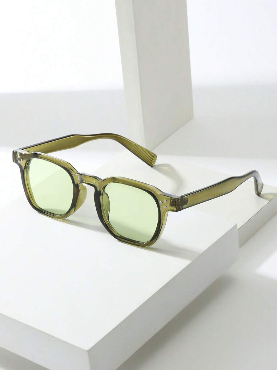 Men's Oval Frame Tinted Sunglasses