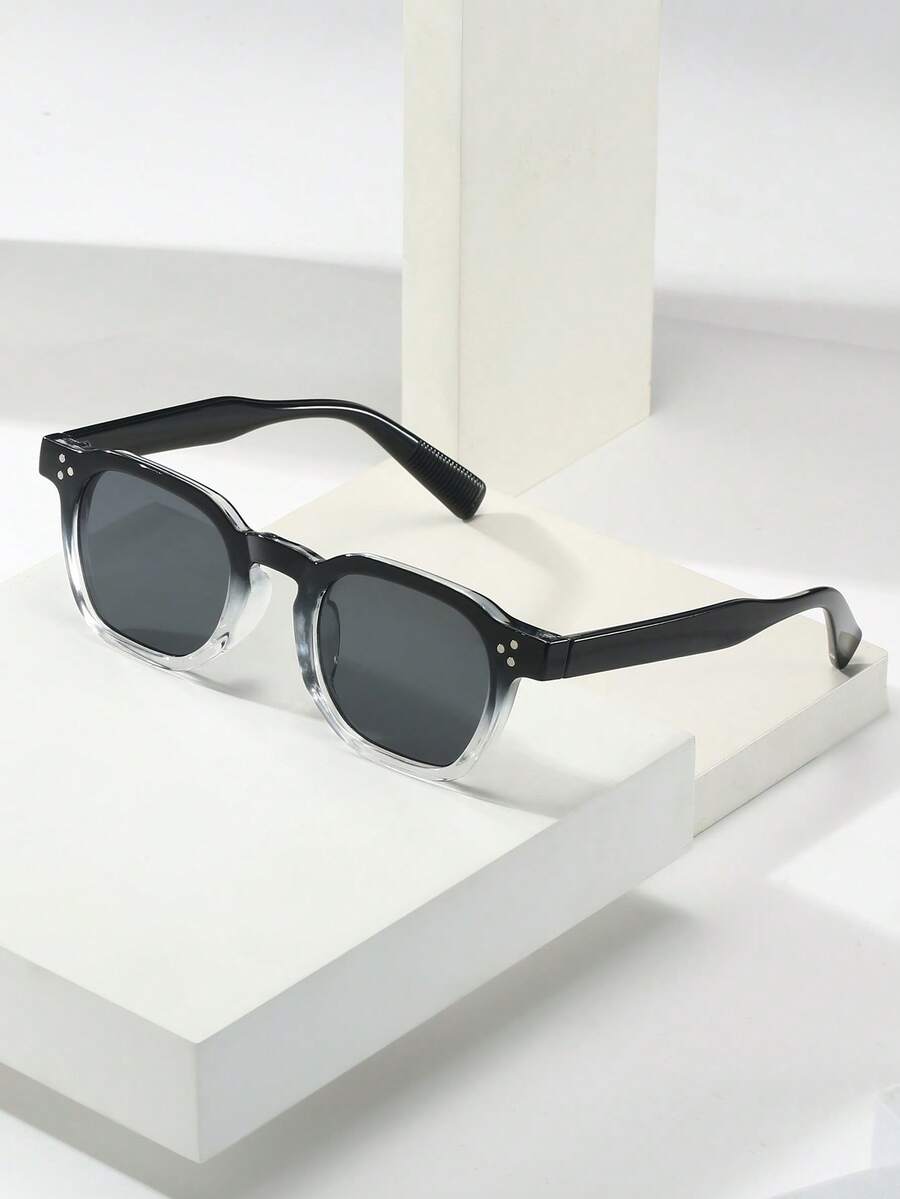 Men's Oval Frame Tinted Sunglasses