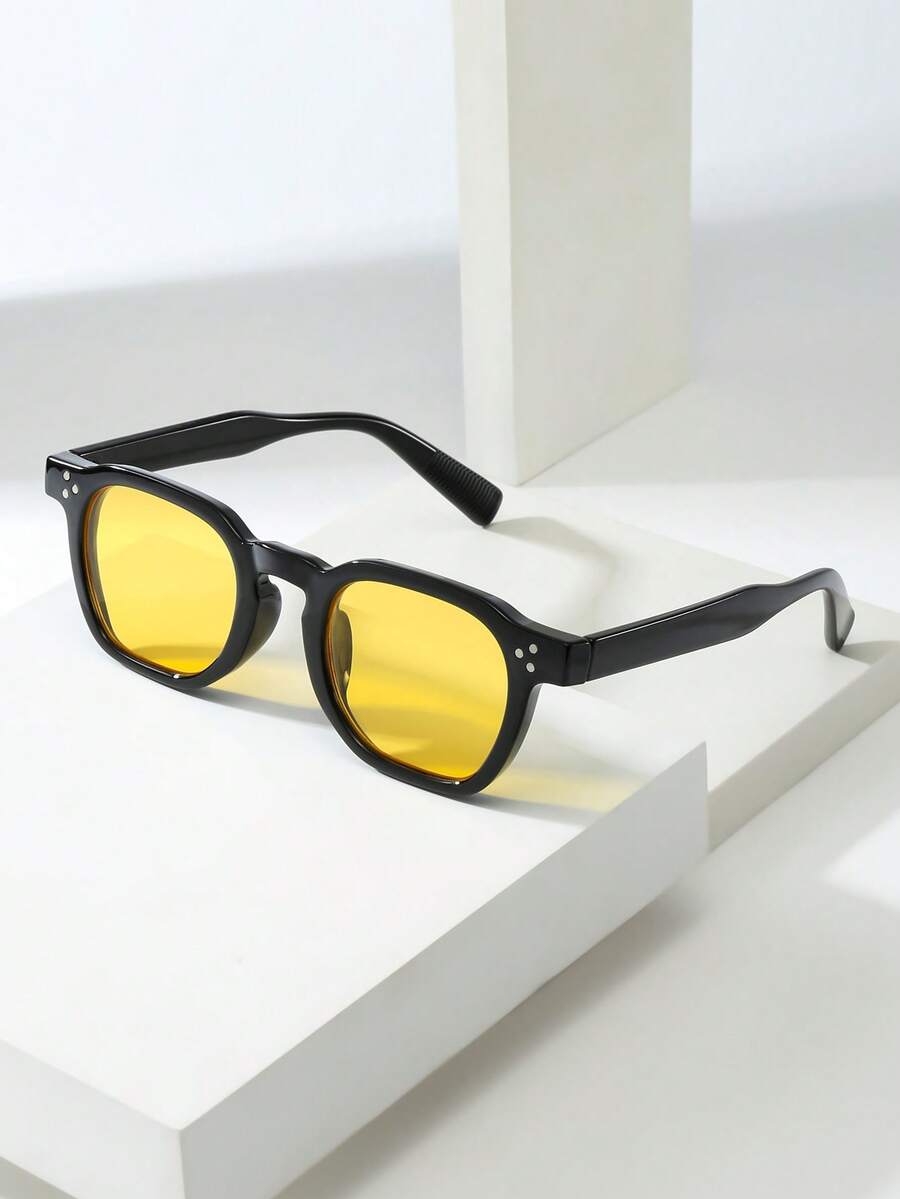 Men's Oval Frame Tinted Sunglasses