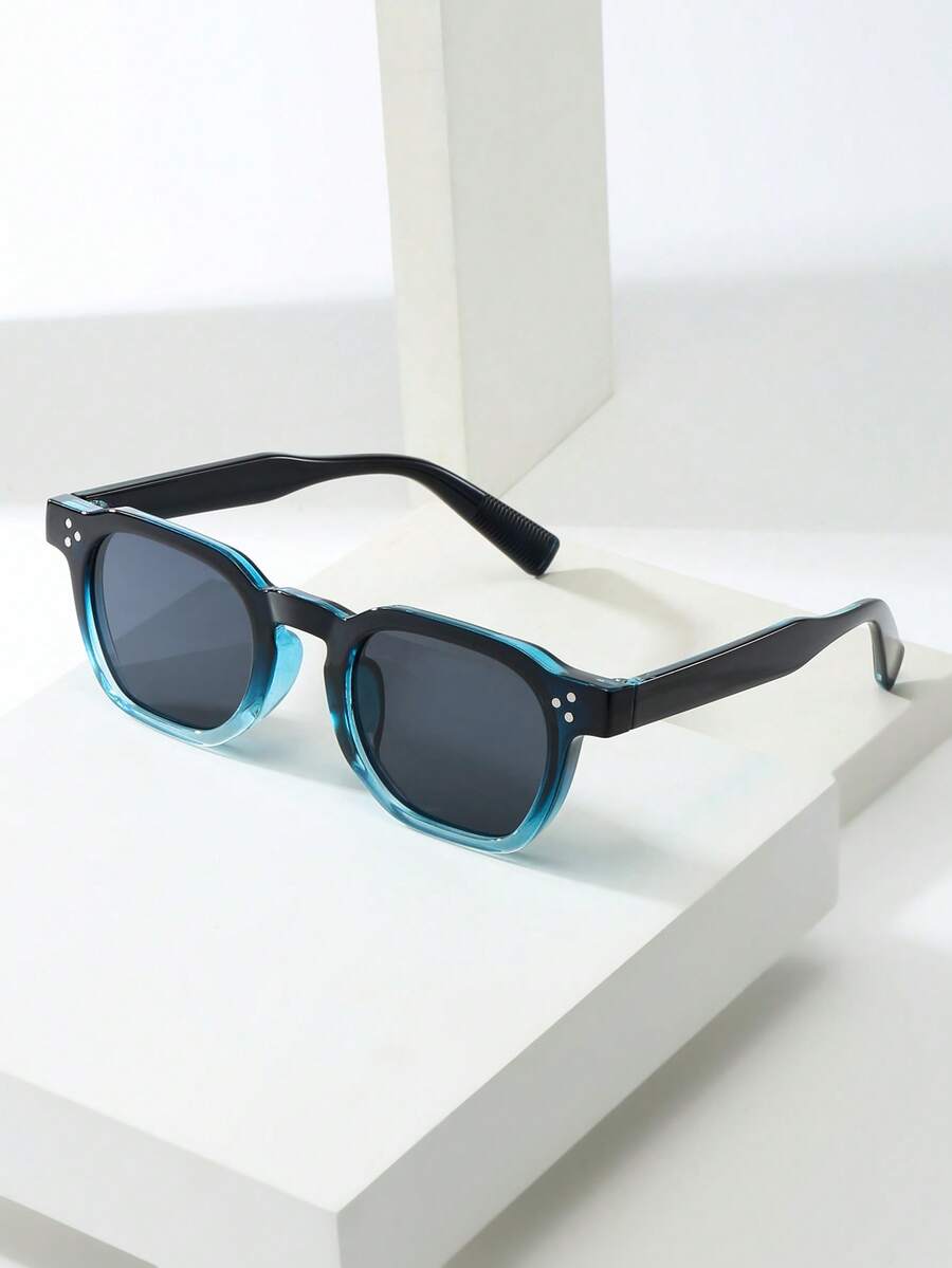 Men's Oval Frame Tinted Sunglasses
