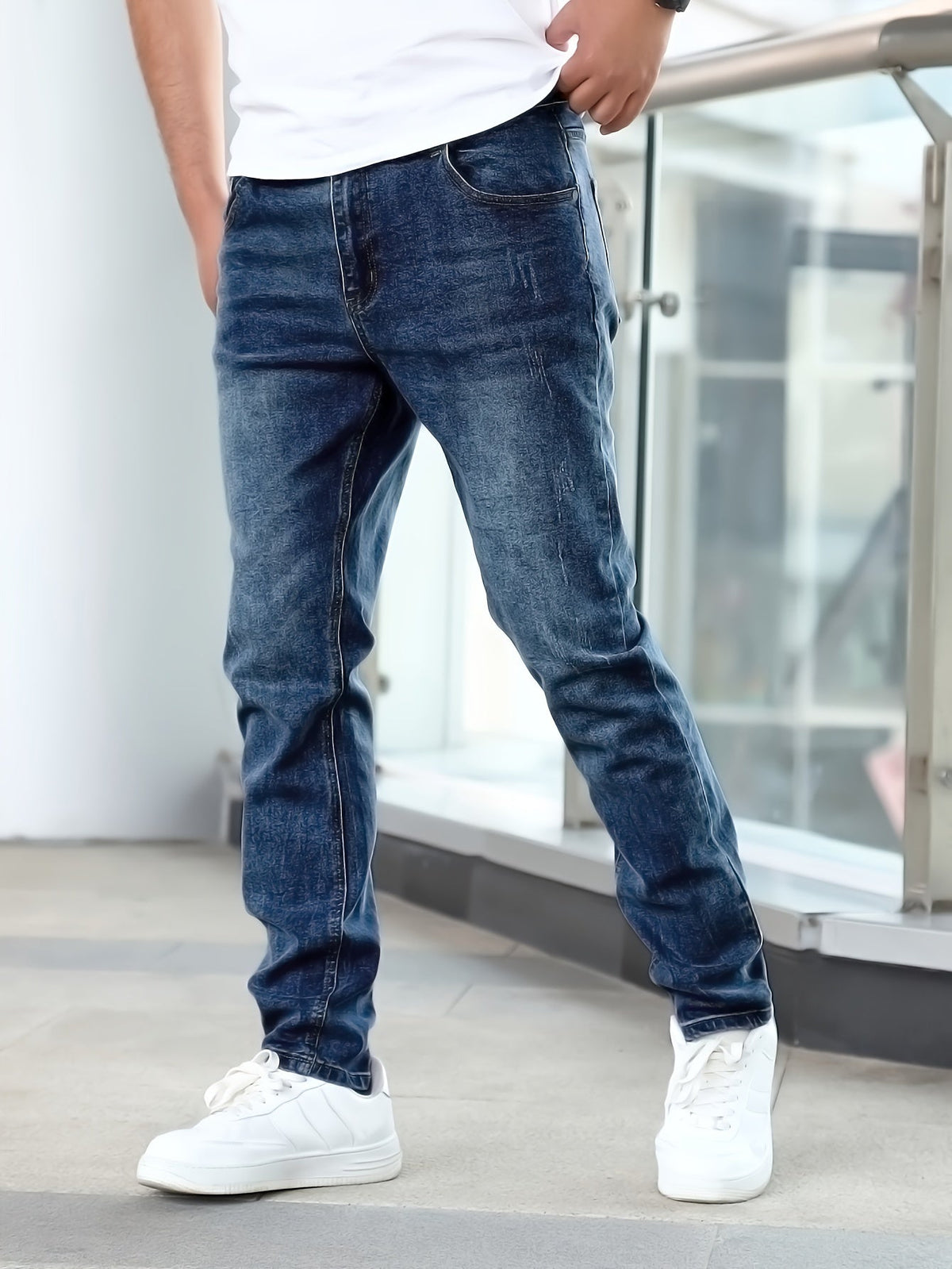 Men's Slim Fit Straight Leg Jeans