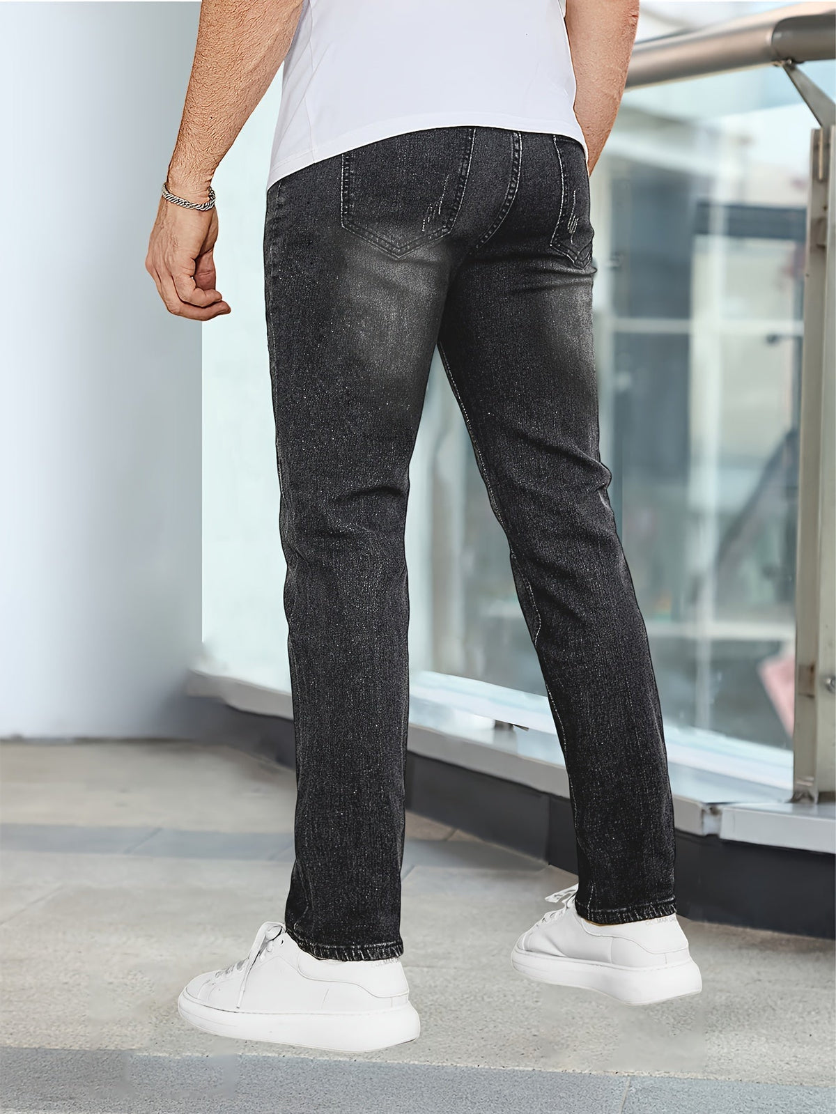 Men's Slim Fit Straight Leg Jeans