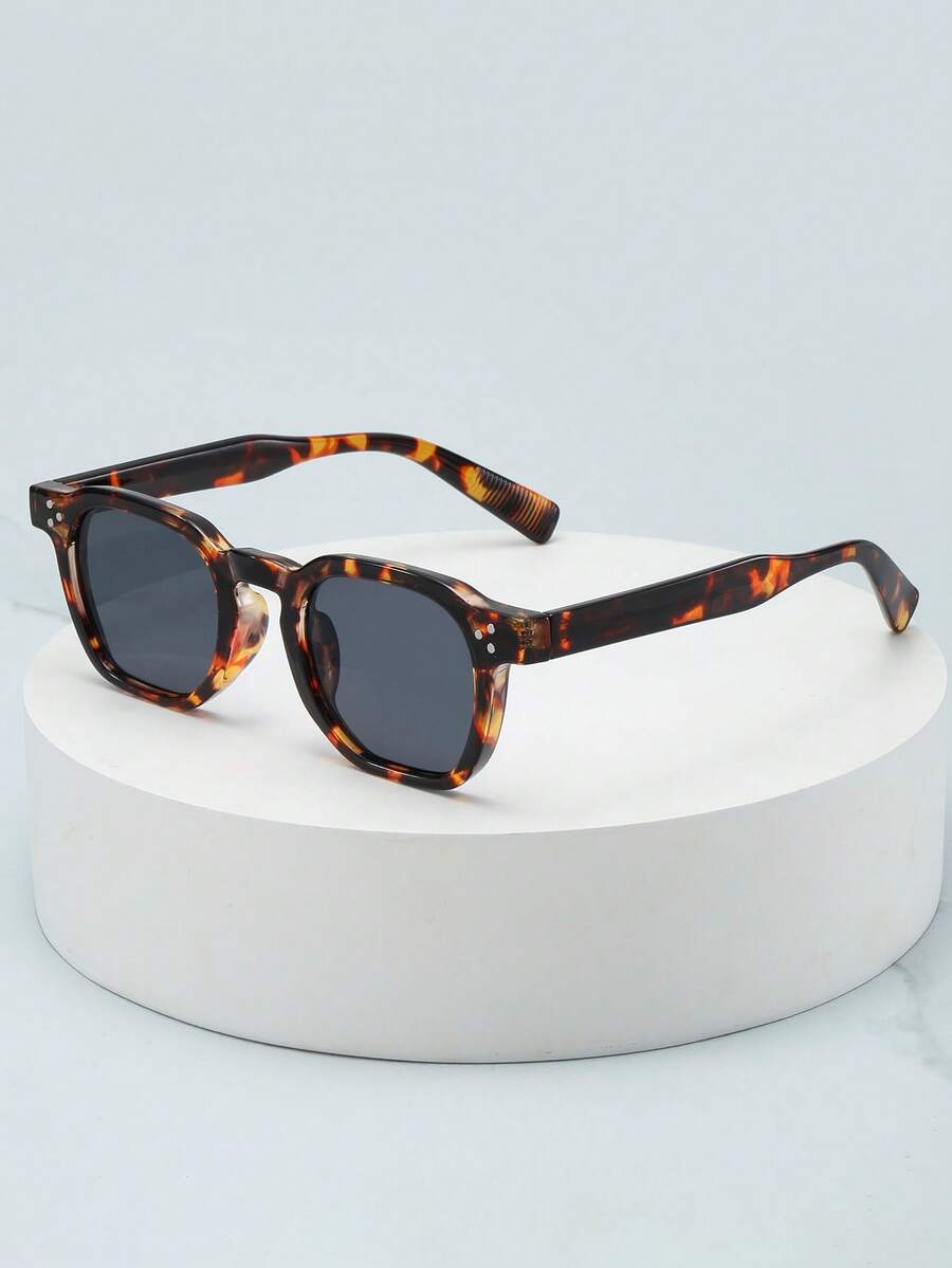 Men's Small Oval Tinted Sunglasses