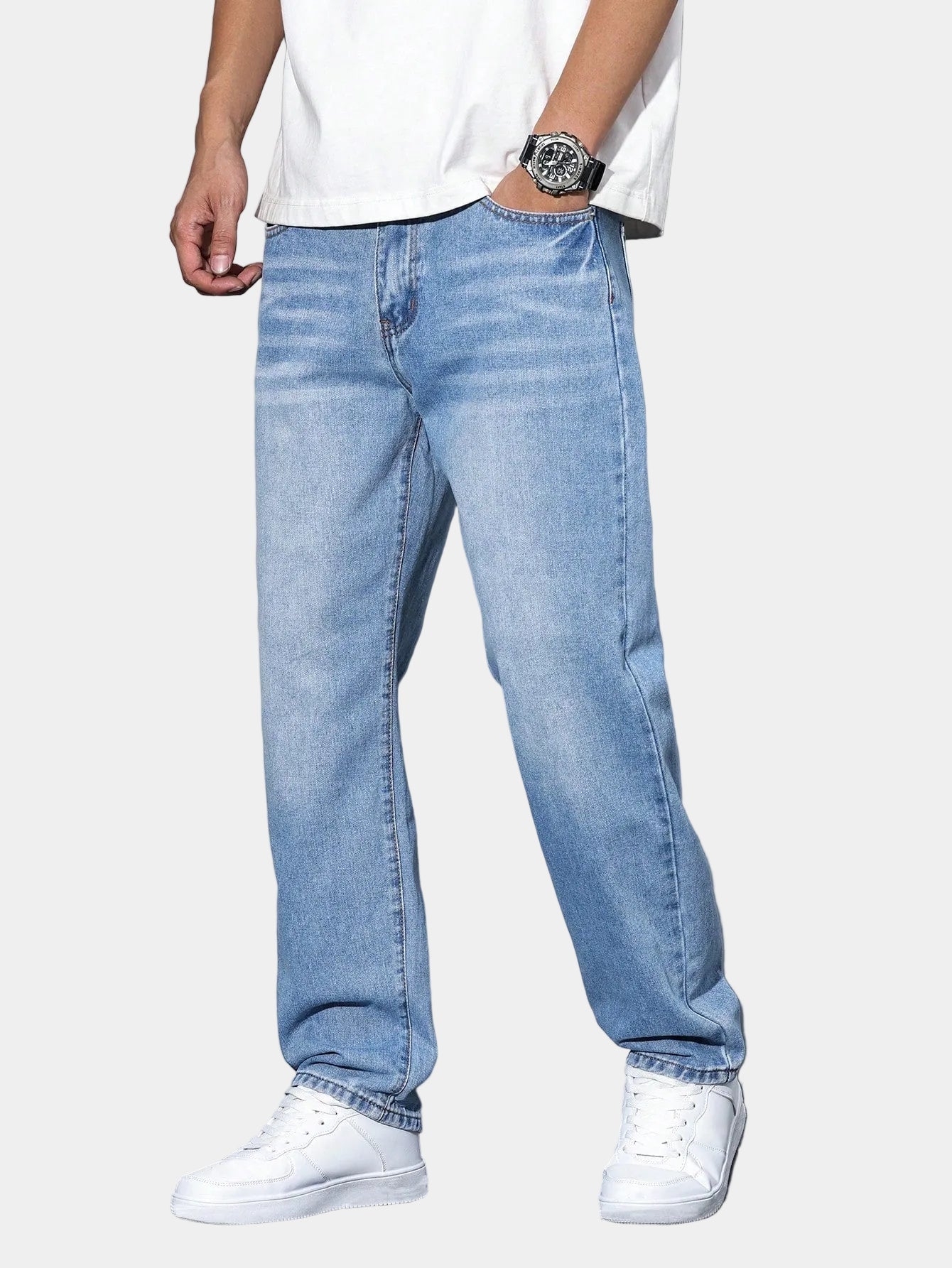 Men's Straight-Leg Jeans