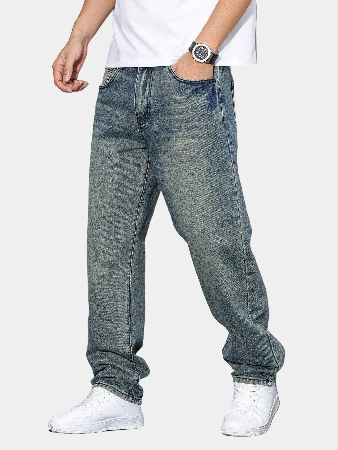 Men's Straight-Leg Jeans