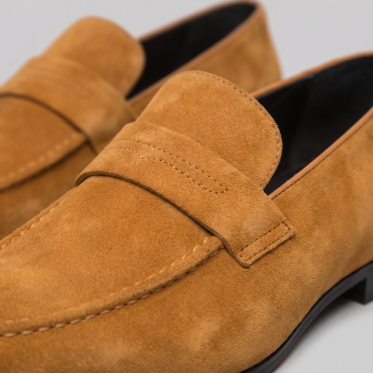 Men's Suede Apron-Toe Penny Loafers