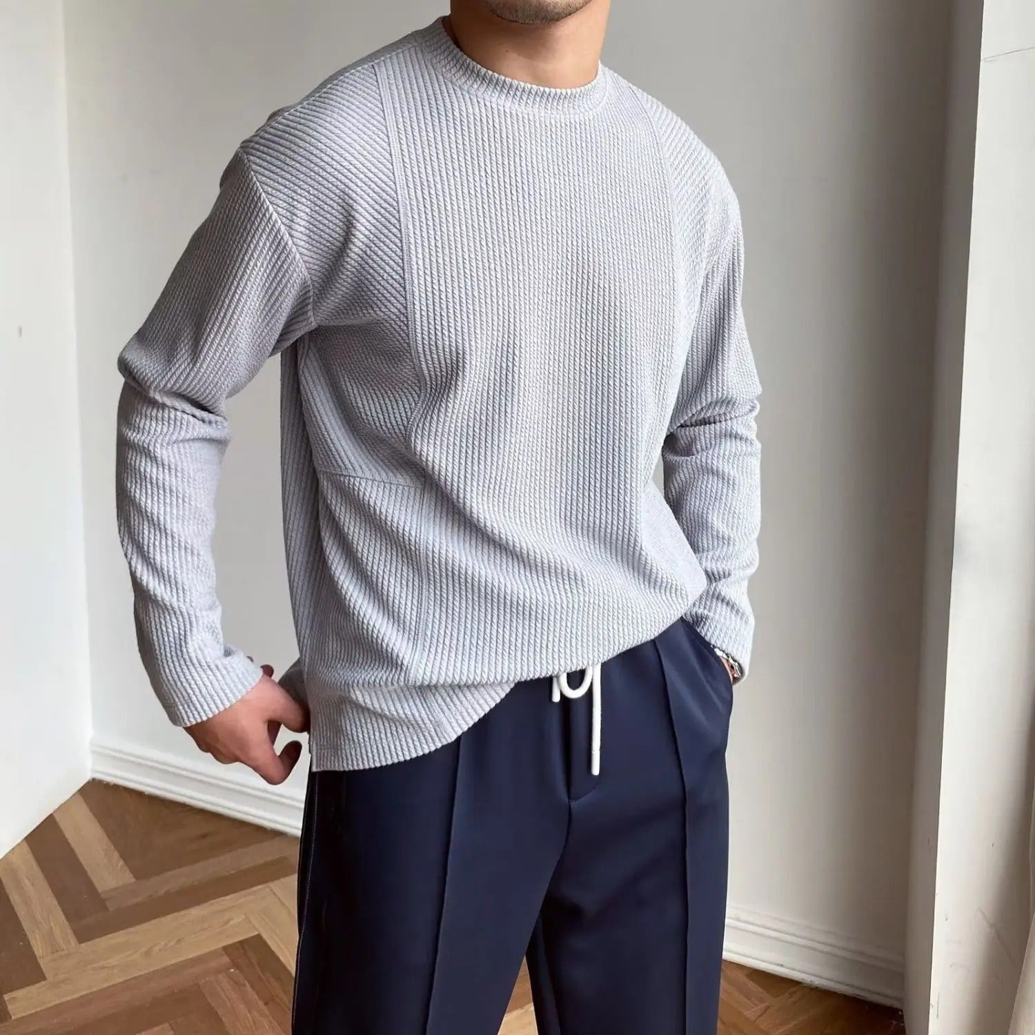 Men's Textured Crew Neck Sweater