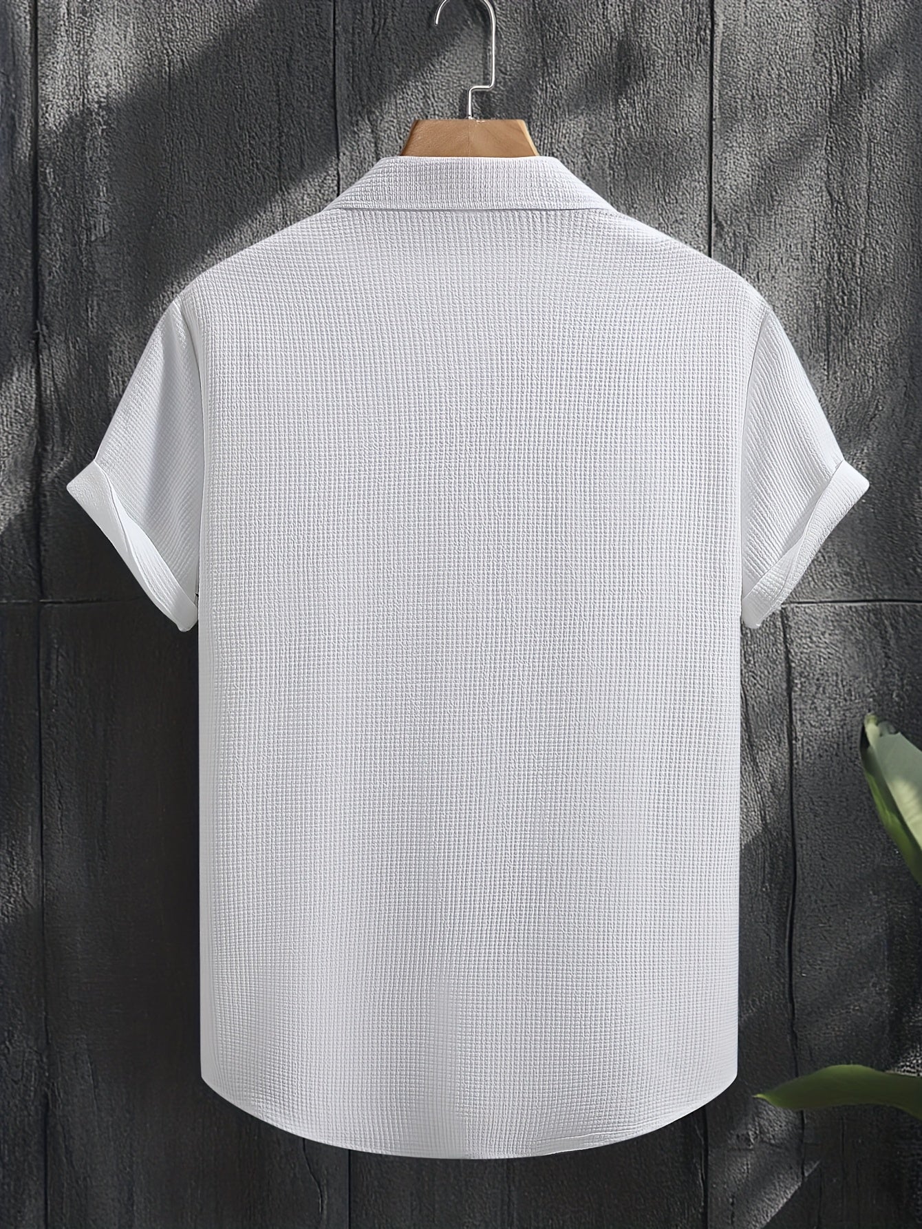 Men's Textured Short Sleeve Shirt