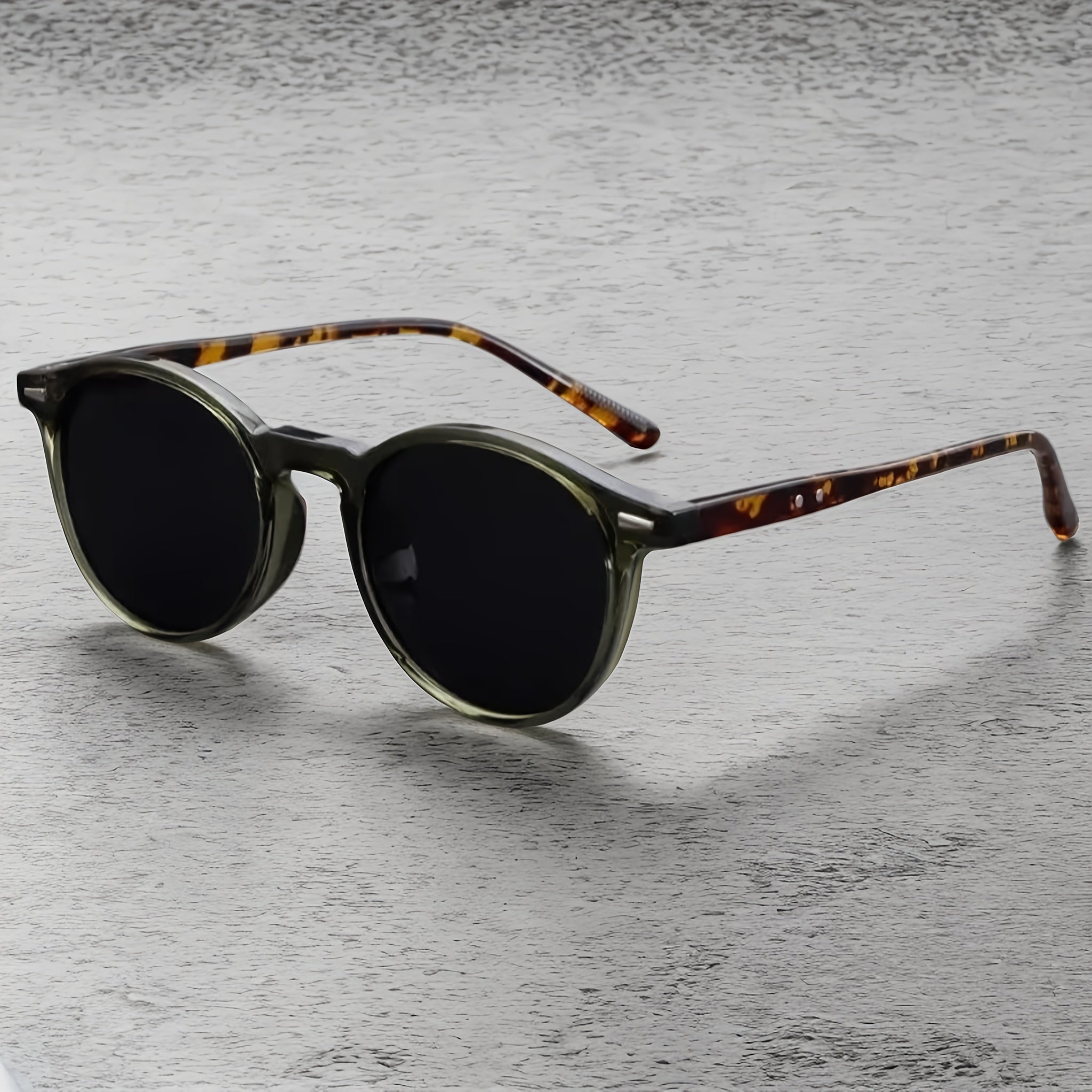 Men's Tinted Oval Sunglasses