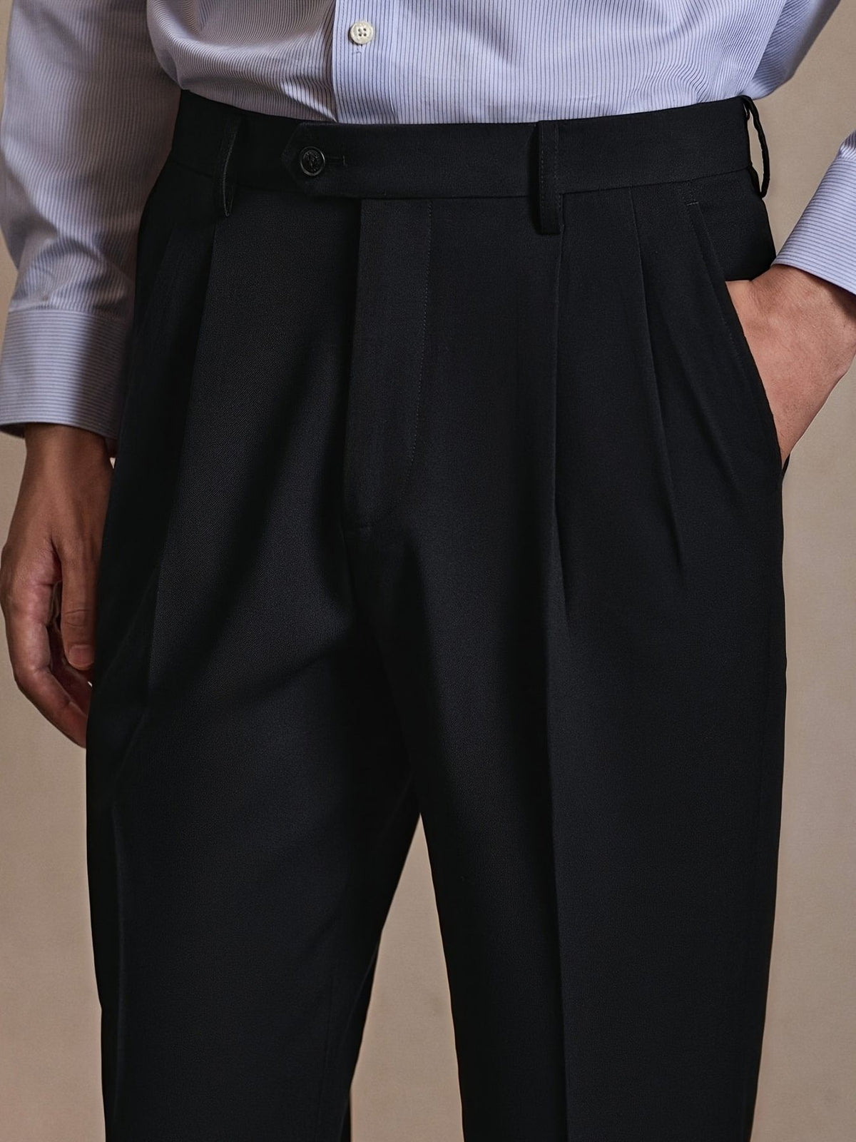Men's Twill Pleated Straight Leg Pants